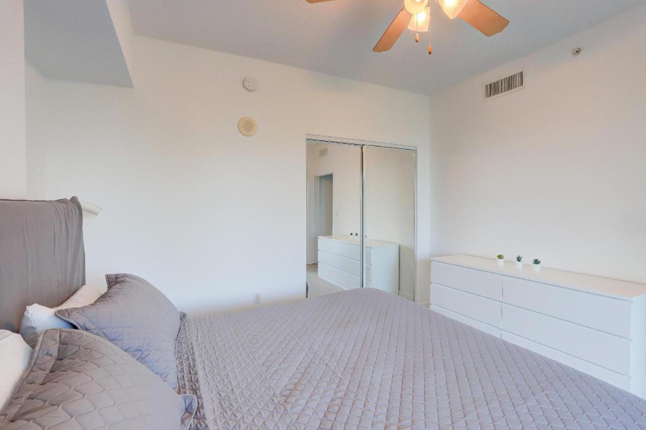 Apartment In Casa Costa Condo!Beach Pass Included Boynton Beach Extérieur photo